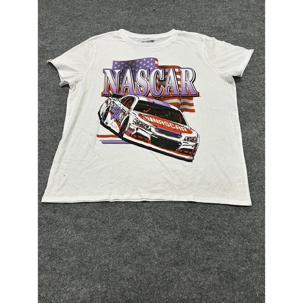 NASCAR T-Shirt Womens Size 1X White Graphic Race Car American Flag Short Sleeve